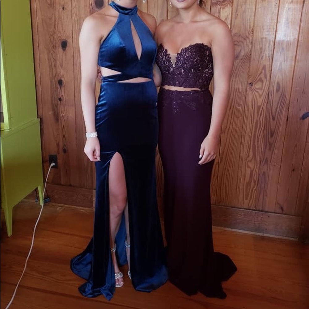 La Femme Prom Dress - Picture 4 of 4